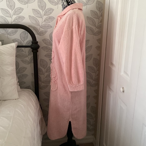 Rare vintage Stan Herman Signature II pink chenille robe with teddy bear - Picture 3 of 10
